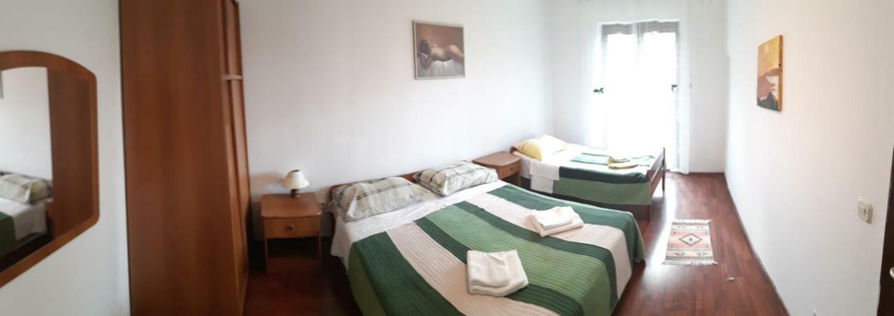 Apartments Vukelic Starigrad Exterior photo
